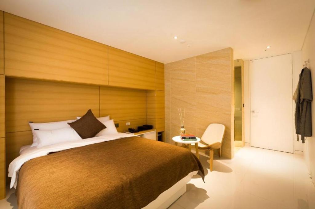 Trang Blue Hotel Seoul Exterior photo