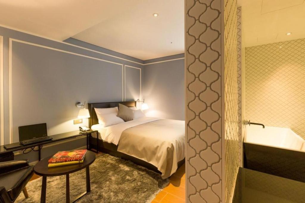 Trang Blue Hotel Seoul Exterior photo