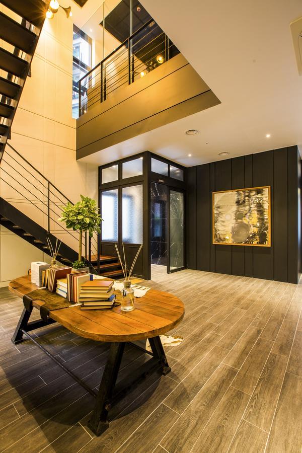 Trang Blue Hotel Seoul Exterior photo