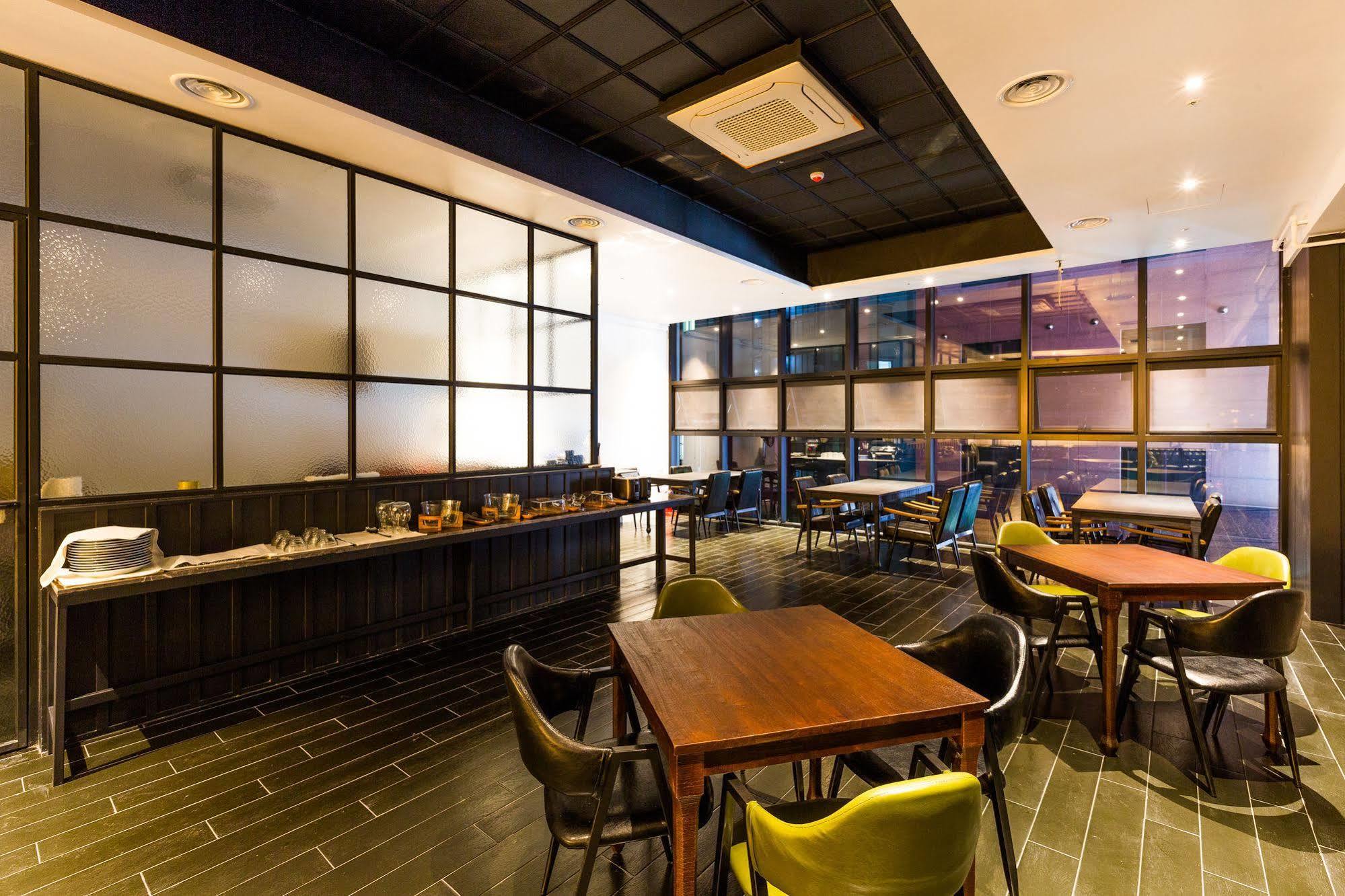 Trang Blue Hotel Seoul Exterior photo
