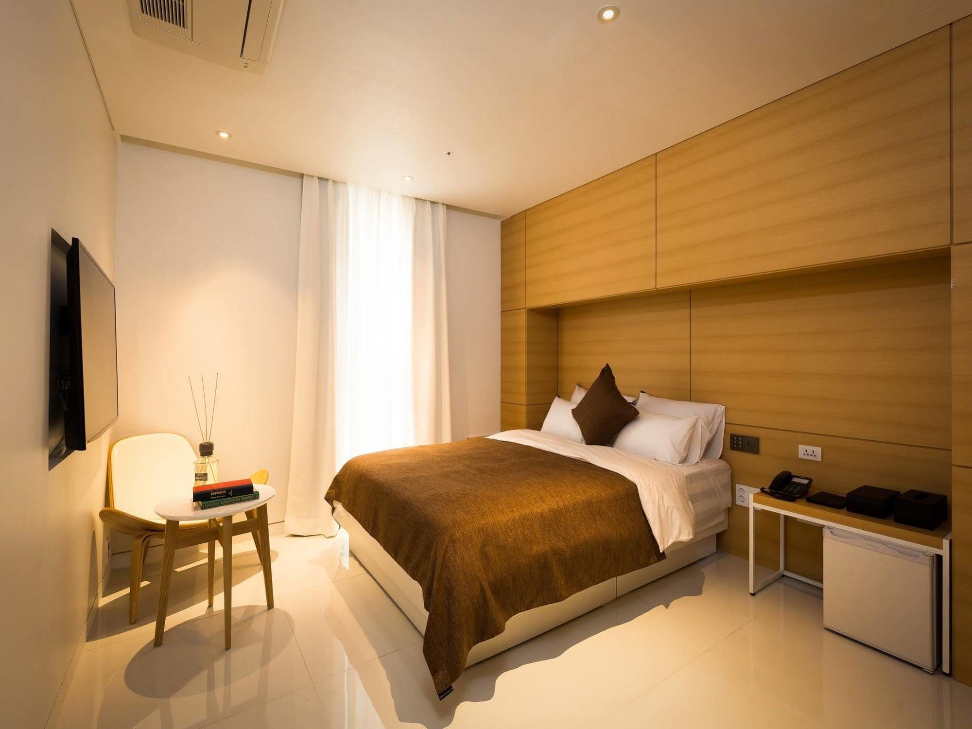 Trang Blue Hotel Seoul Exterior photo