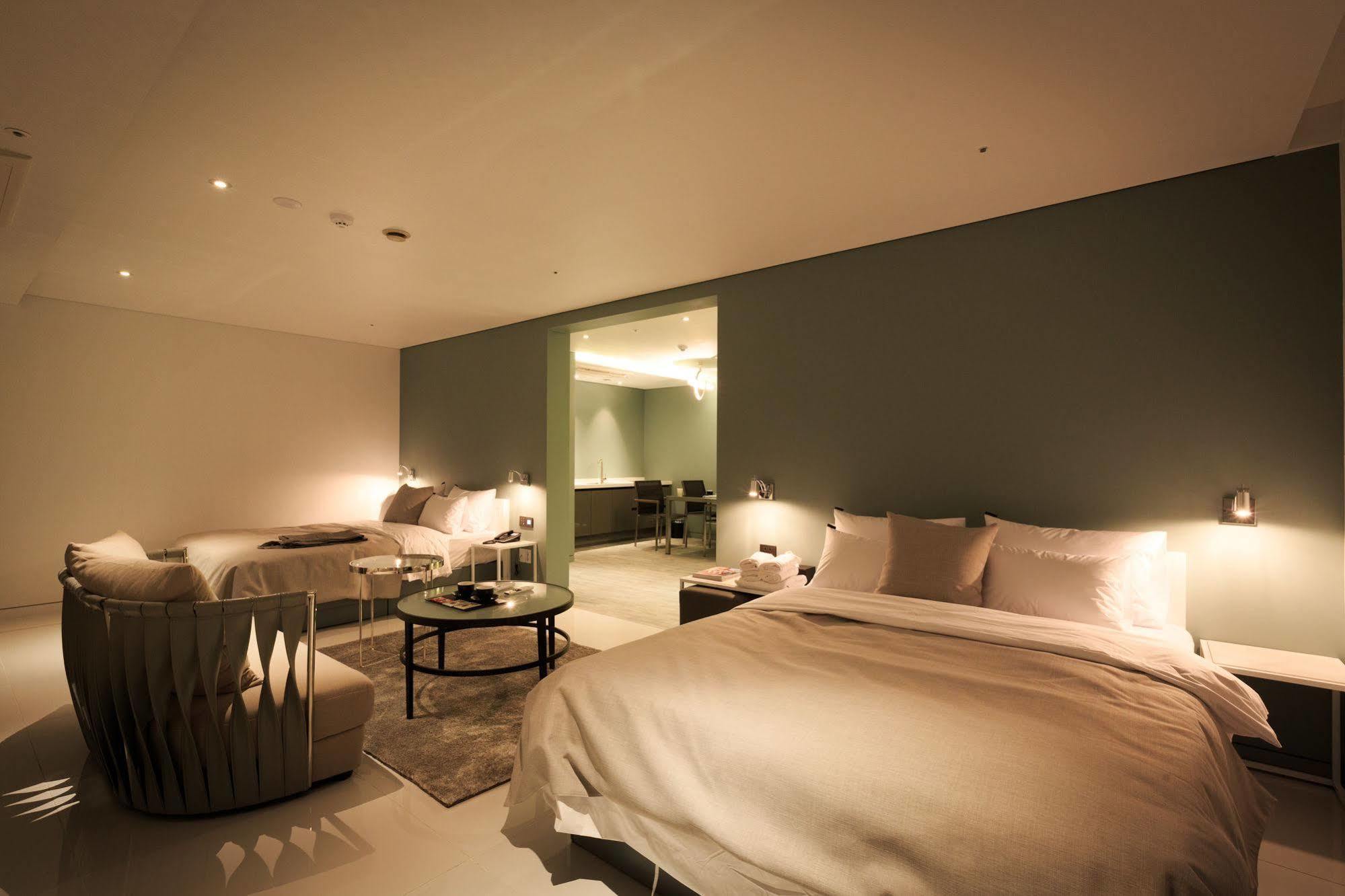 Trang Blue Hotel Seoul Exterior photo